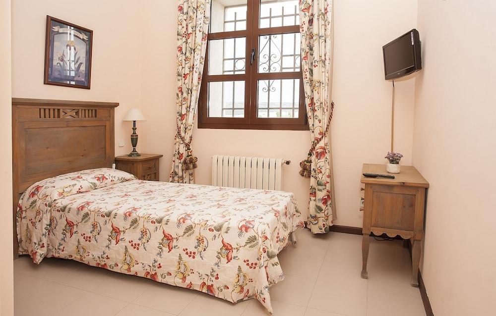 Hostal Las Paneras Авила Экстерьер фото