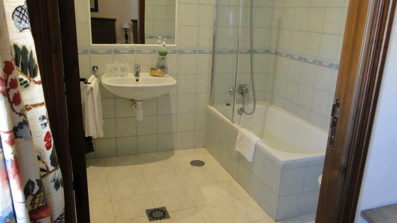 Hostal Las Paneras Авила Экстерьер фото
